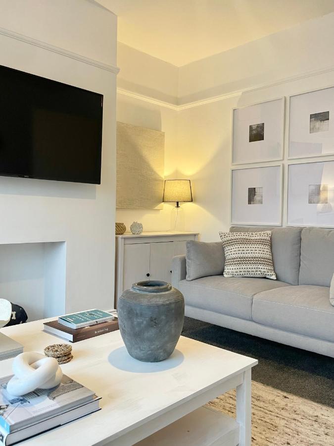 Windsor Cottage Амбъл Екстериор снимка