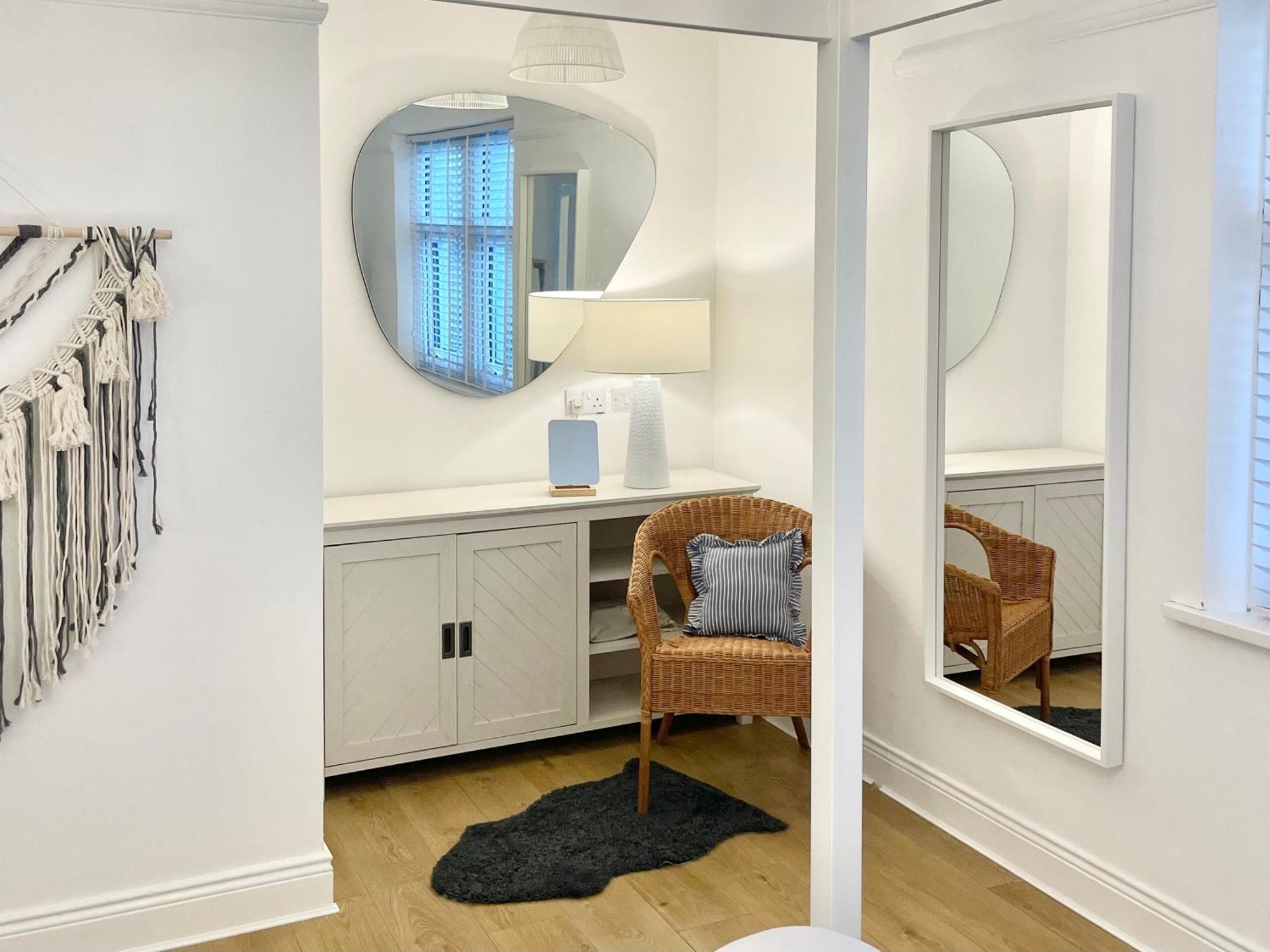 Windsor Cottage Амбъл Екстериор снимка